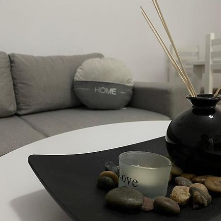 تيرانا Es Apartment المظهر الخارجي الصورة
